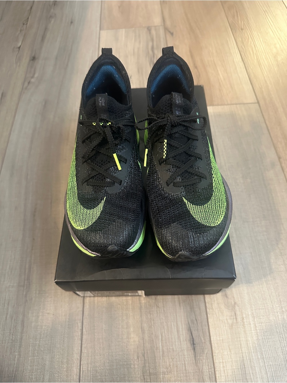 Nike Air Zoom Alphafly Next% - Picture 2 of 6